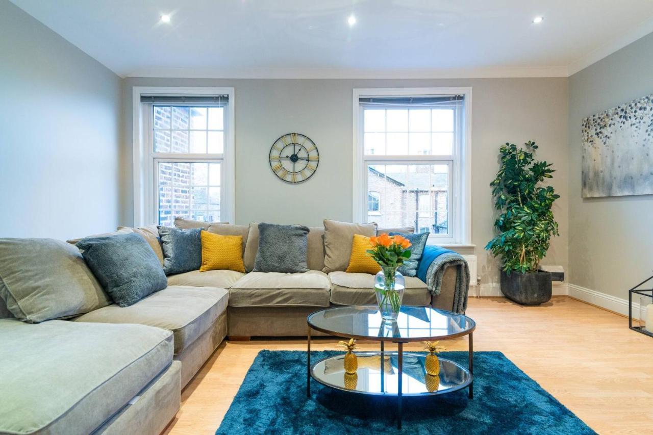 Modern Living 2 Bedroom Apartment South Wilmslow Eksteriør bilde