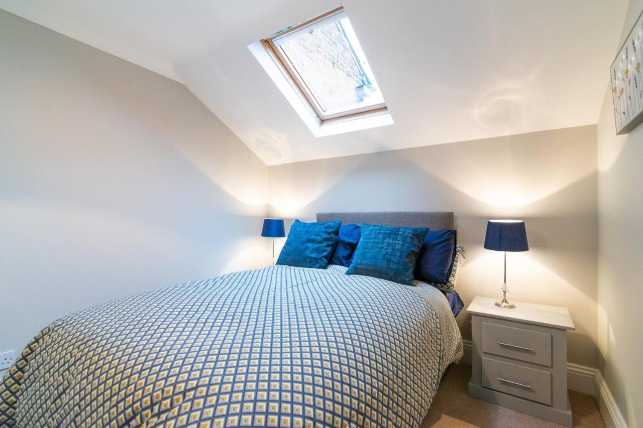 Modern Living 2 Bedroom Apartment South Wilmslow Eksteriør bilde