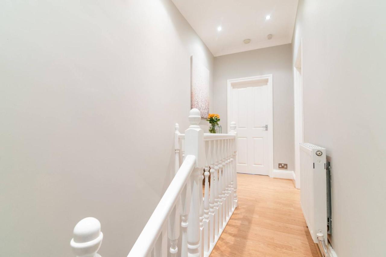 Modern Living 2 Bedroom Apartment South Wilmslow Eksteriør bilde