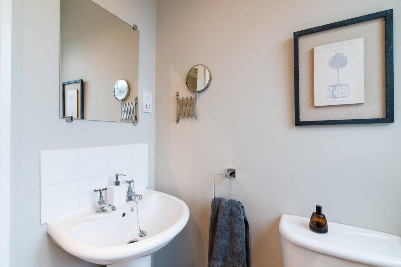 Modern Living 2 Bedroom Apartment South Wilmslow Eksteriør bilde